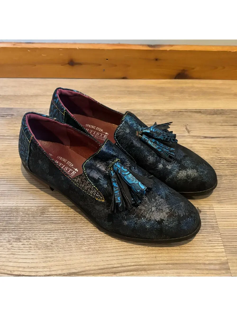 L'Artiste Klasik Multi-Color Metallic Shimmer Tassel Loafer - size 41